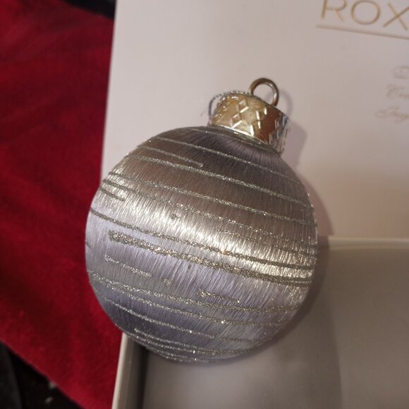 Lux Christmas balls - silver - Picture 5 of 14